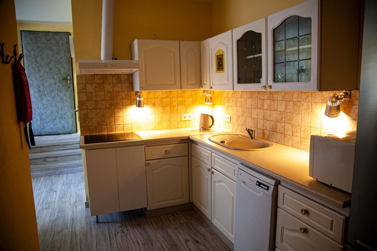 Apartamenty W Starym Kinie Świeradów-Zdrój Buitenkant foto